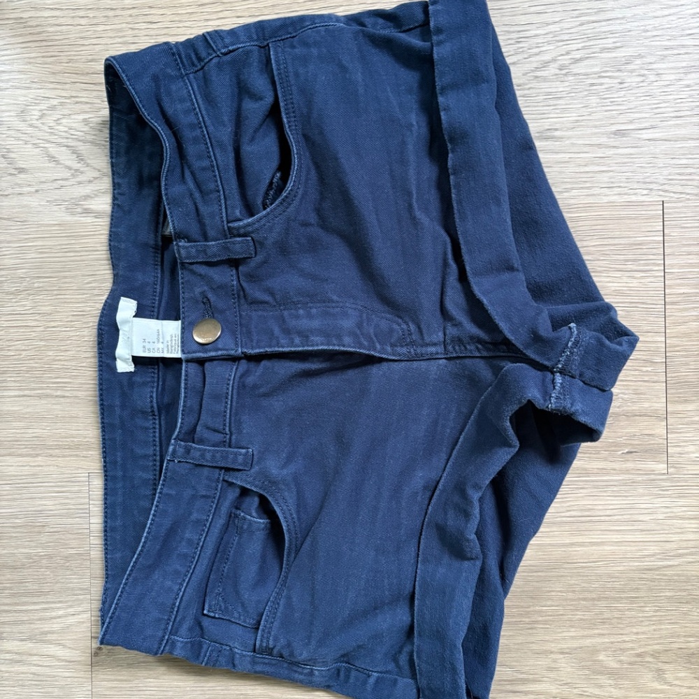 H&M Blue Short